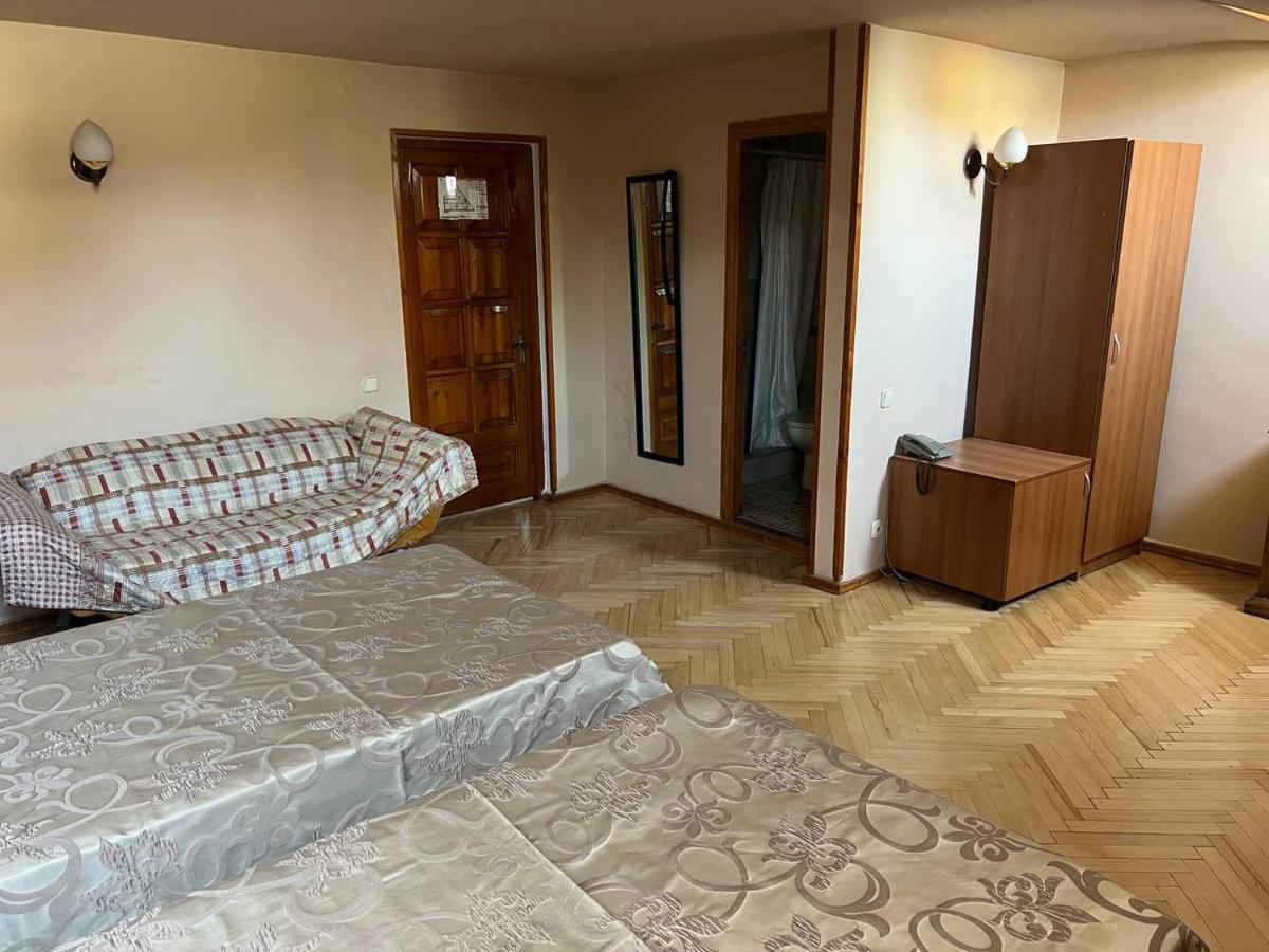 Georgian House Hotel