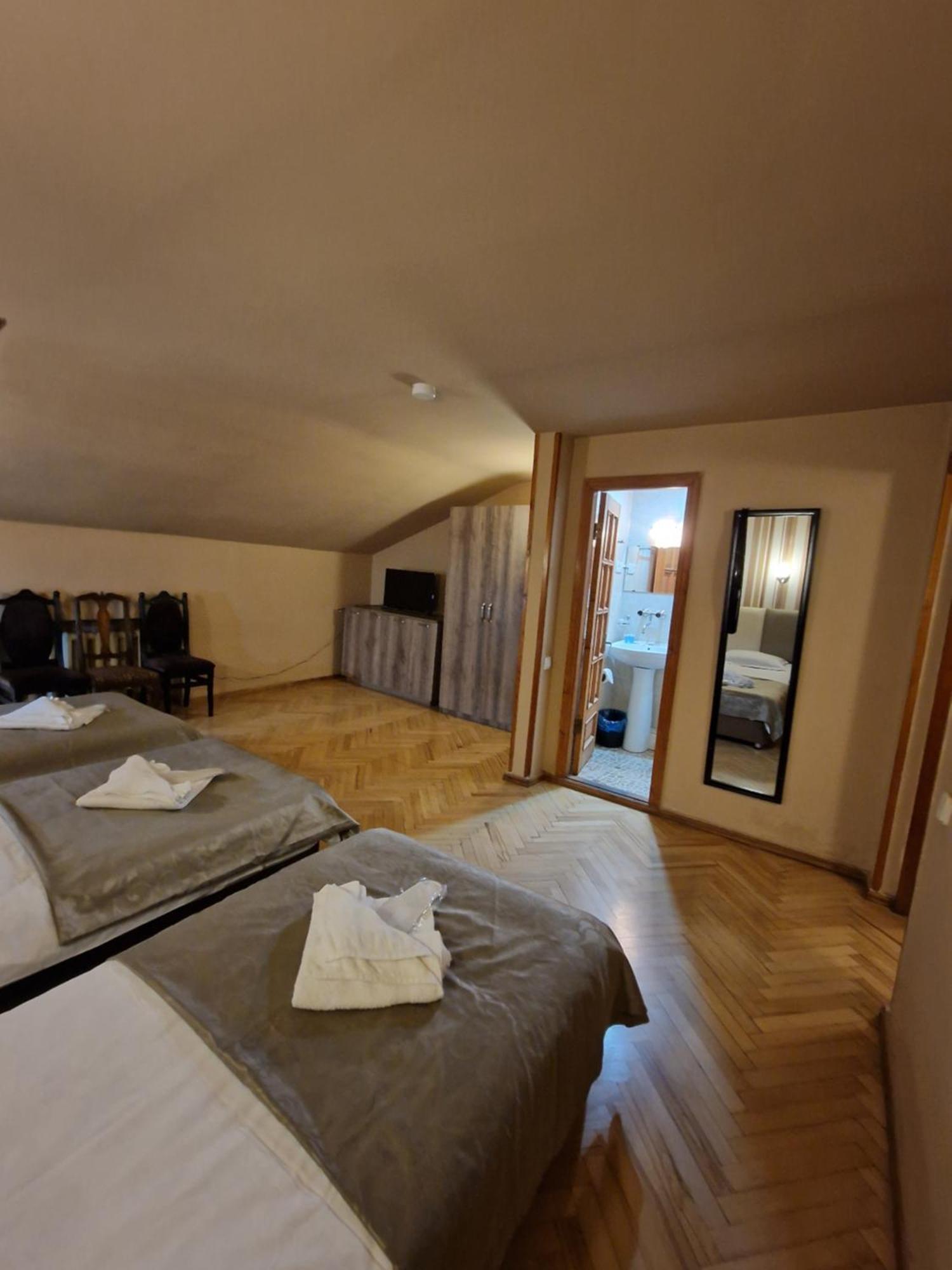 Georgian House 3*